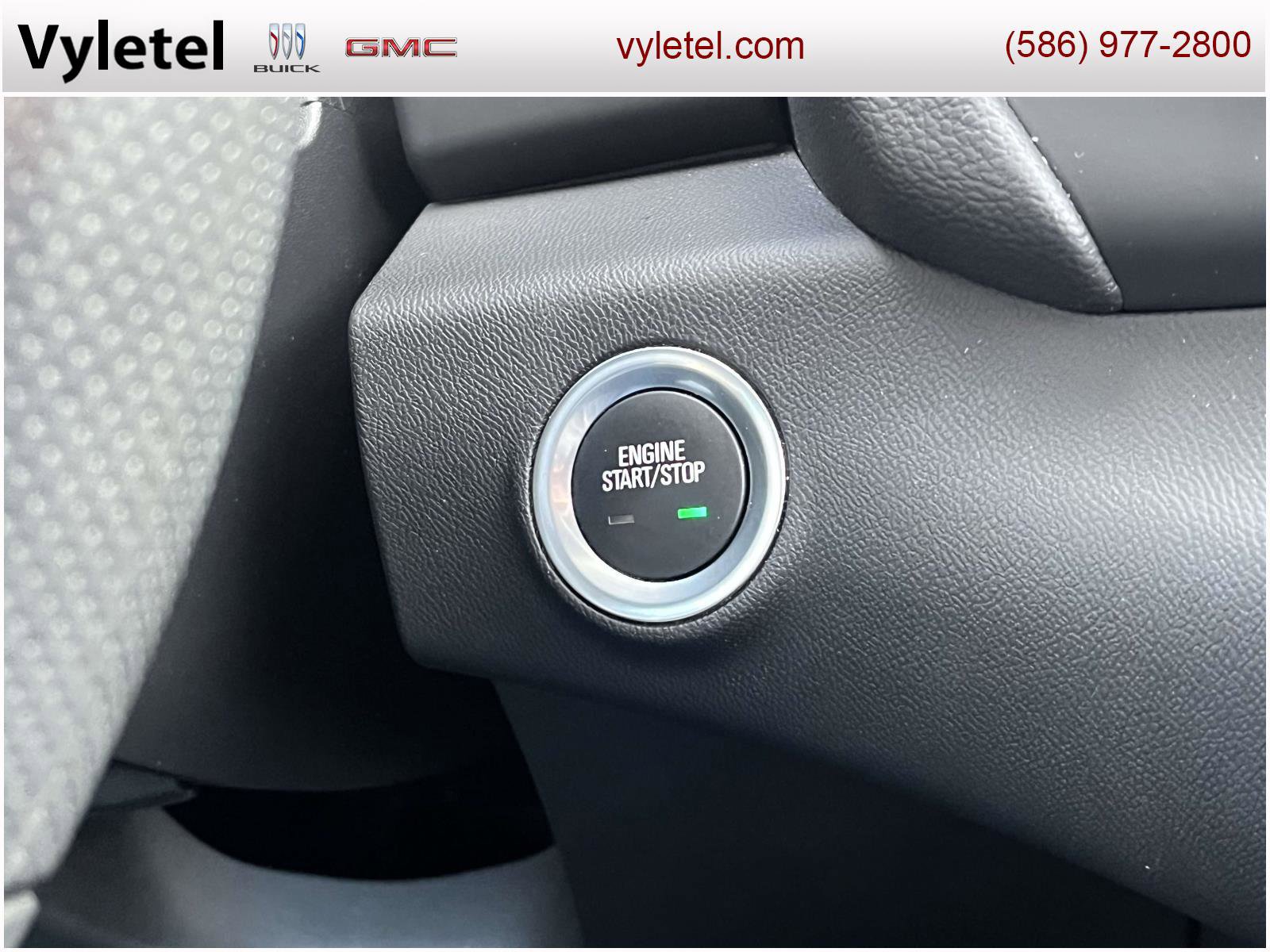 Used 2023 GMC Terrain SLE w/ Driver Convenience Package image 29