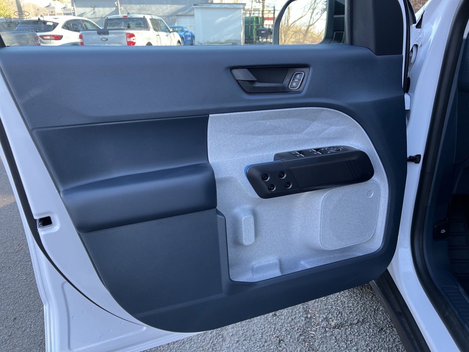 New 2025 Ford Maverick XLT w/ XLT Luxury Package image 14