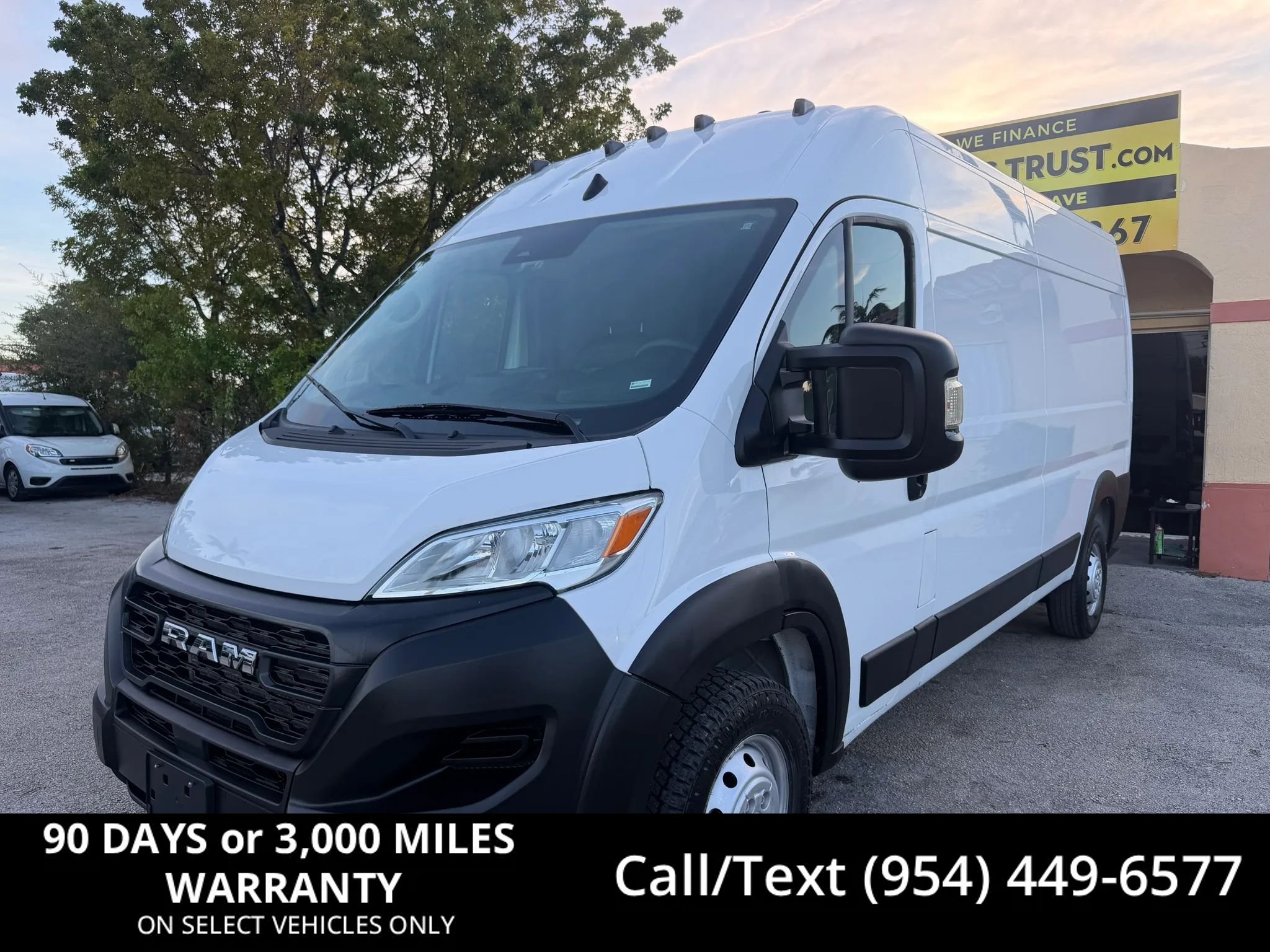 Used 2023 RAM ProMaster 2500 159 High Roof FWD image 1