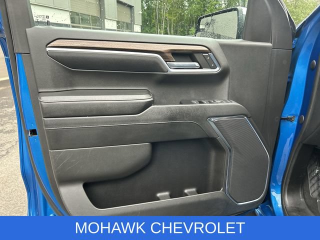 Used 2023 Chevrolet Silverado 1500 LT AWD/4WD image 22