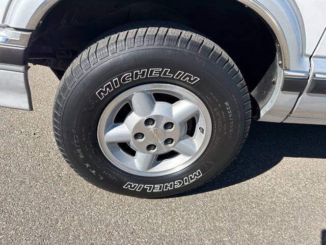 Used 1996 Chevrolet Blazer 4WD 4-Door image 15