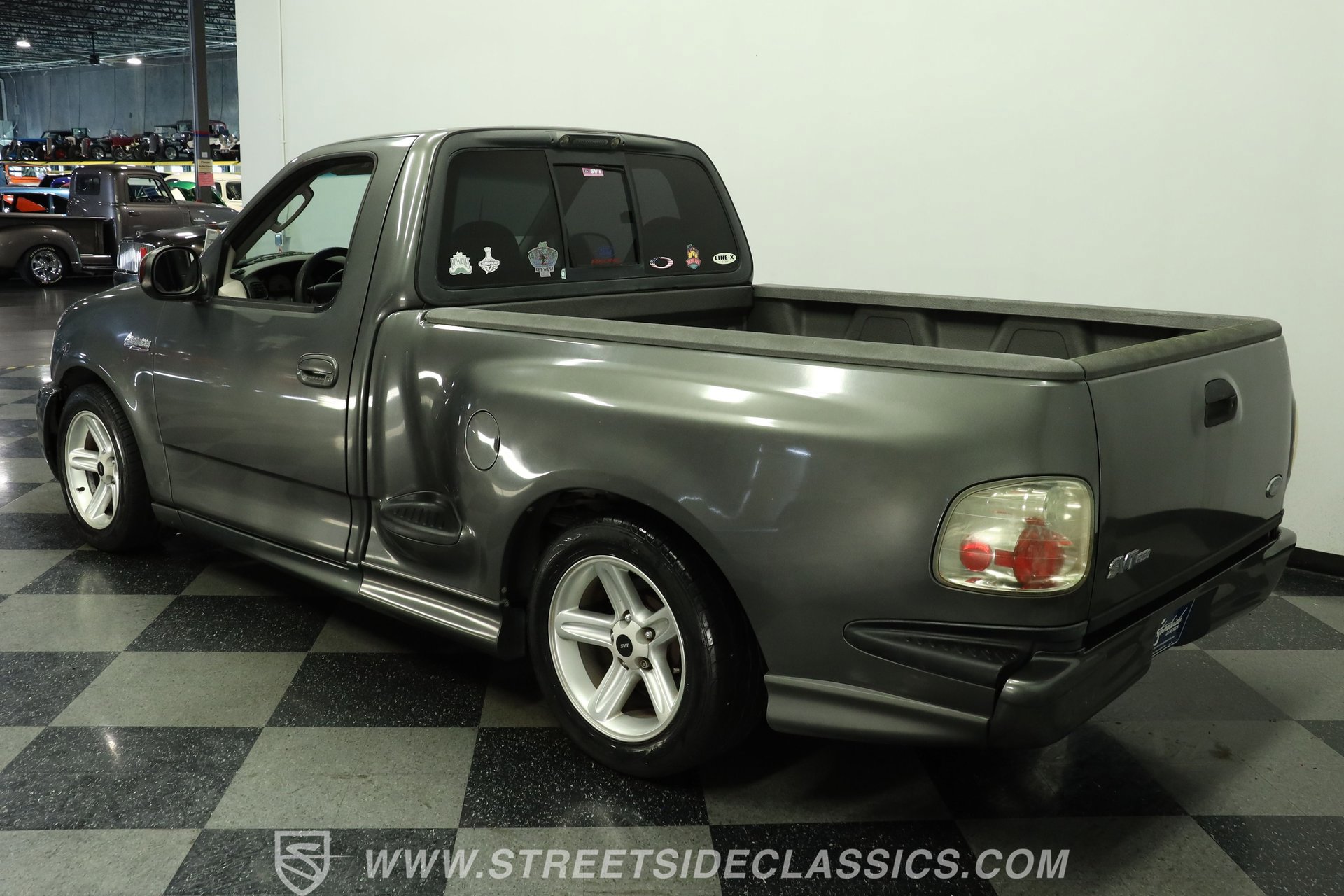 Used 2003 Ford F150 Lightning RWD image 7