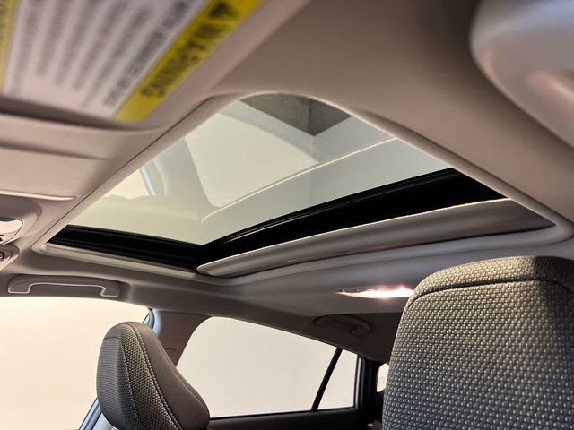 Used 2024 Subaru Crosstrek 2.0i Premium image 28