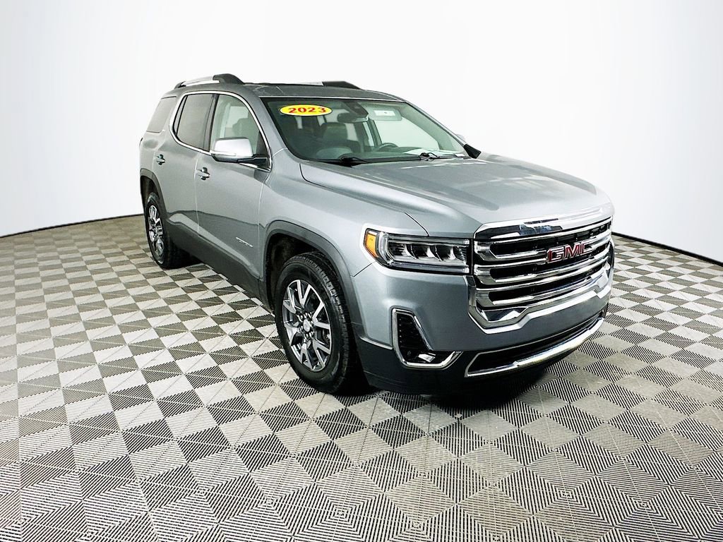 Used 2023 GMC Acadia SLT w/ Trailering Package image 2