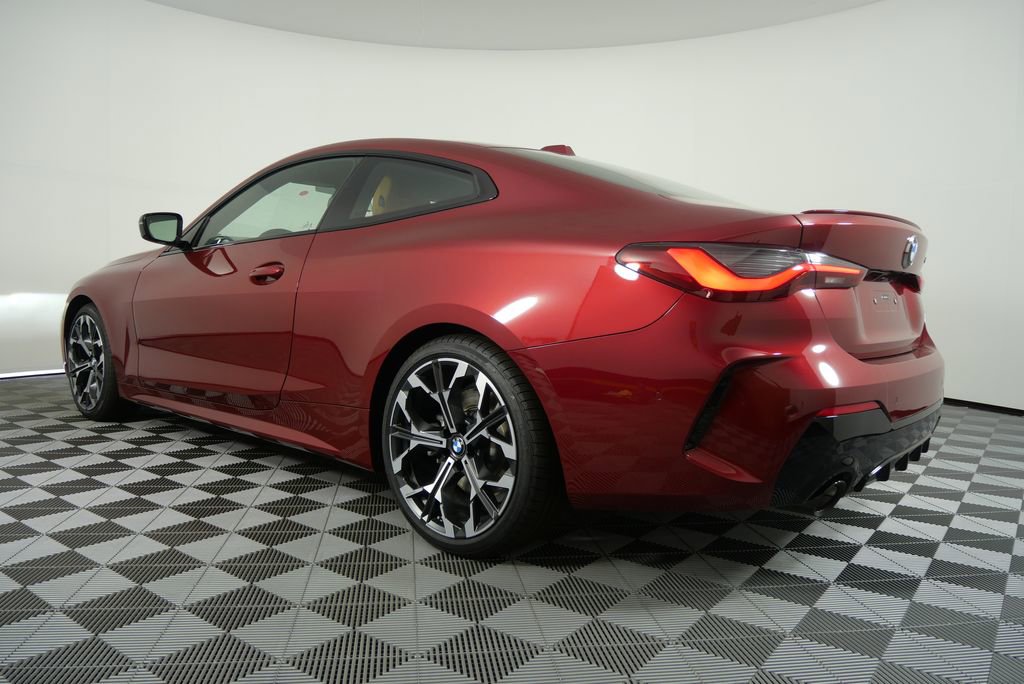 Used 2026 BMW 430i Coupe w/ M Sport Package RWD image 5