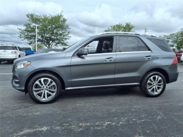 Used 2019 Mercedes-Benz GLE 400 4MATIC image 3