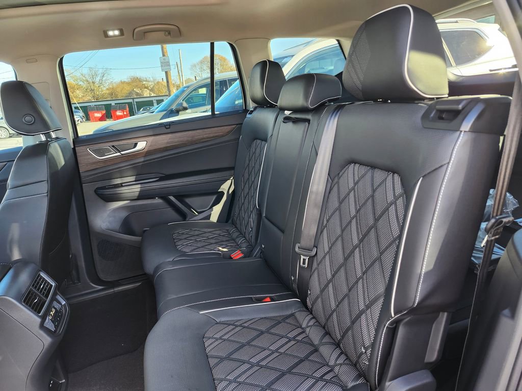 New 2026 Volkswagen Atlas SEL Premium R-Line image 12