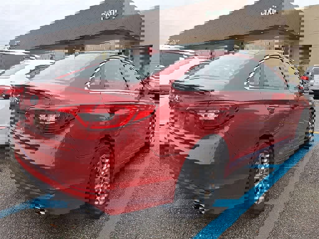 Used 2017 Hyundai Sonata SE image 3