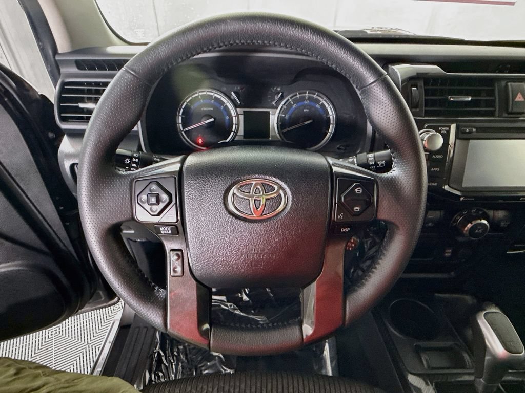 Certified 2019 Toyota 4Runner TRD Off-Road AWD/4WD image 20