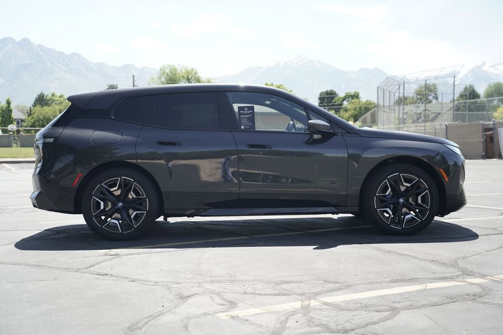 Certified 2024 BMW iX xDrive50 w/ Premium Package AWD/4WD image 7