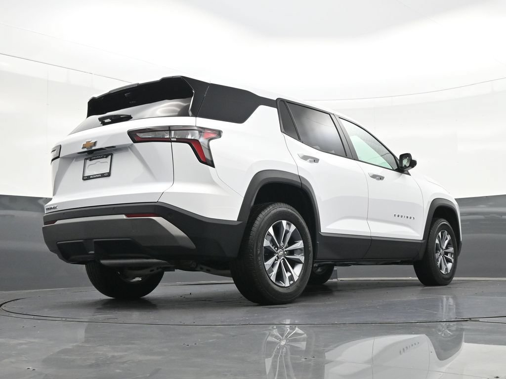Used 2026 Chevrolet Equinox LT w/ Safety and Technology Package FWD image 29