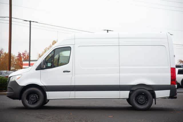 Used 2025 Mercedes-Benz Sprinter 2500 image 5