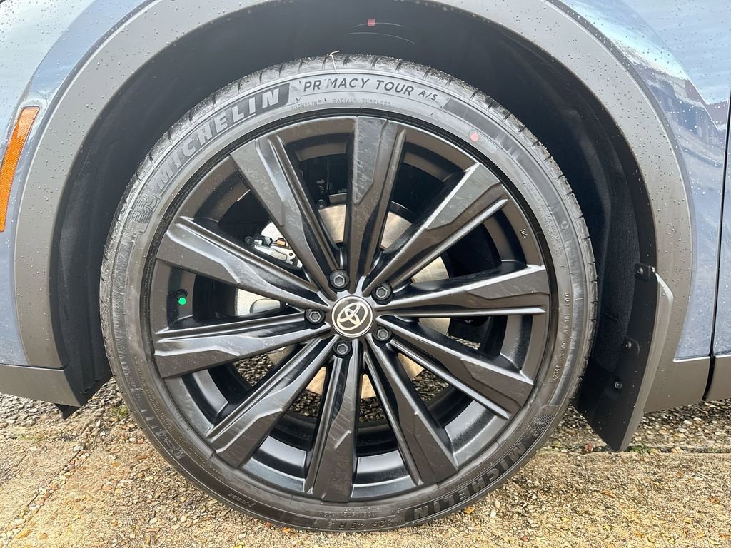 New 2026 Toyota Crown Nightshade image 12