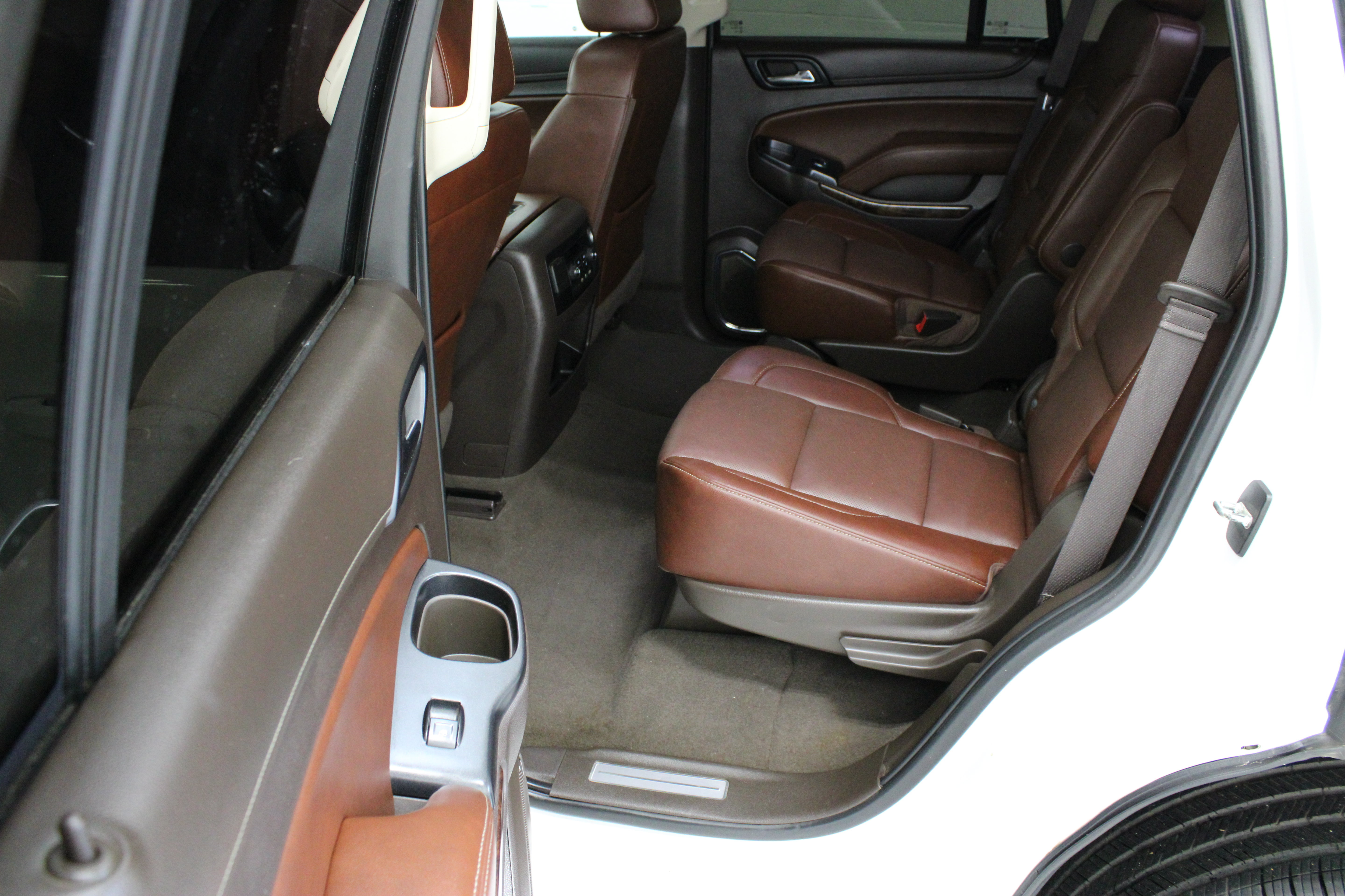 Used 2019 Chevrolet Tahoe Premier AWD/4WD image 30