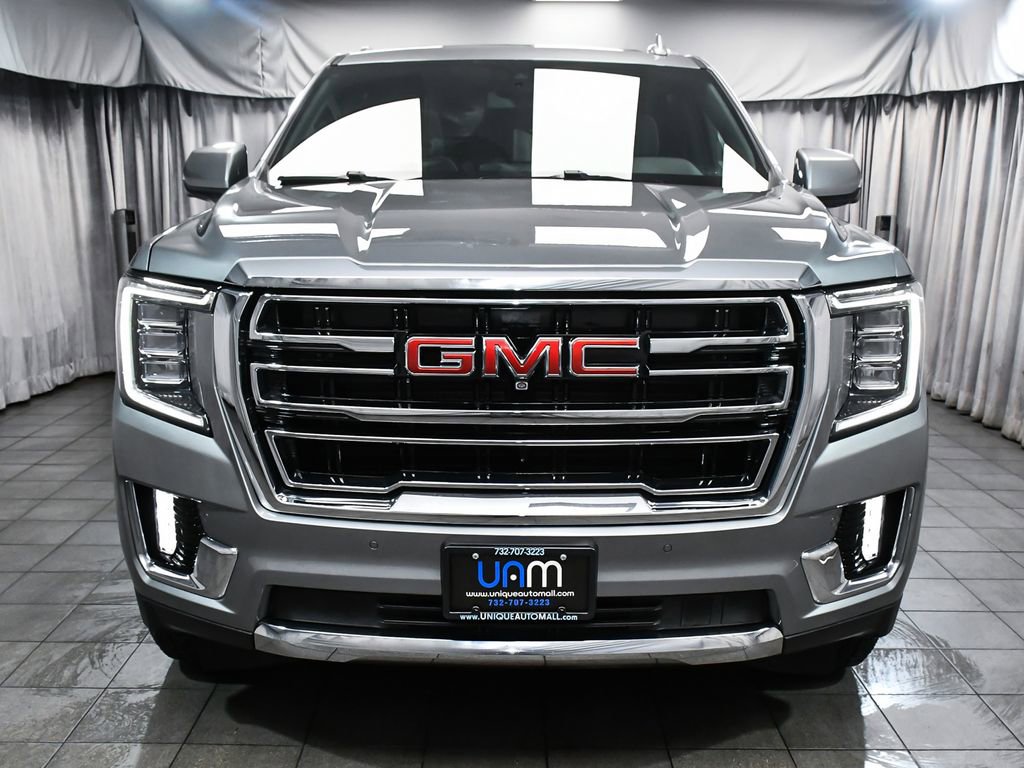 Used 2023 GMC Yukon XL SLT w/ SLT Premium Package image 2