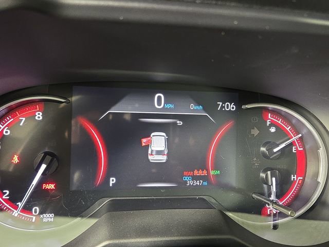 Used 2025 Toyota RAV4 XLE FWD image 16