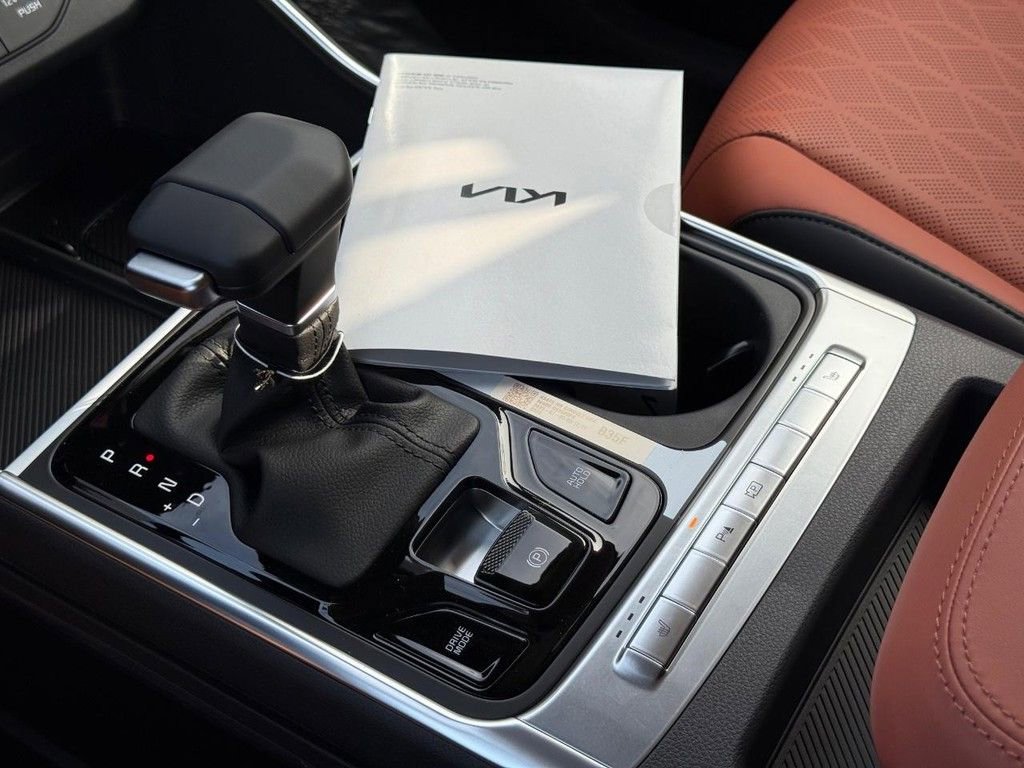 New 2026 Kia Carnival EX image 18