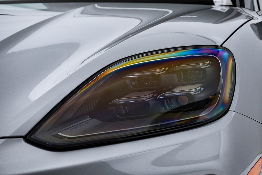 Certified 2025 Porsche Cayenne image 7