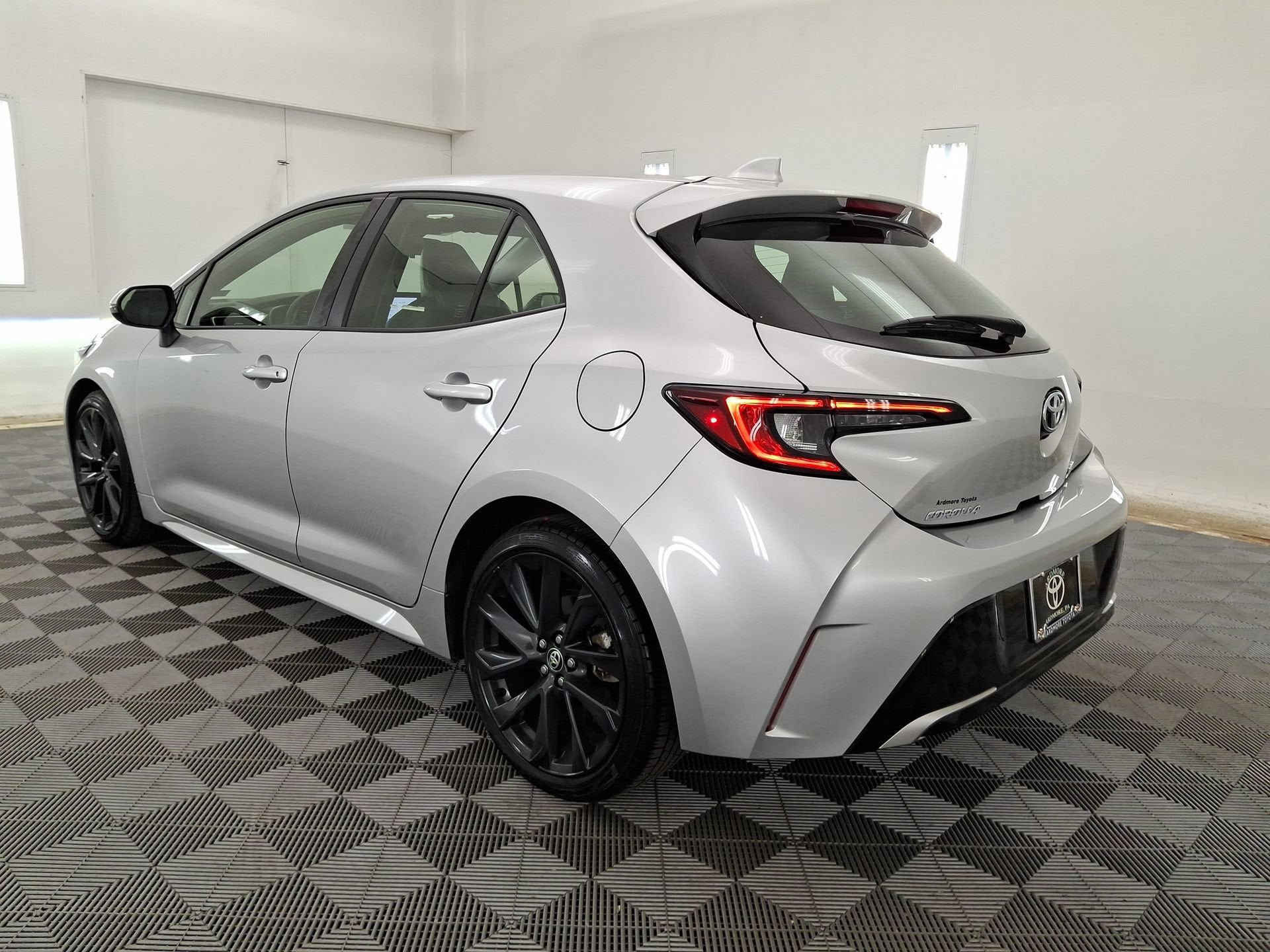 Used 2023 Toyota Corolla XSE FWD image 22