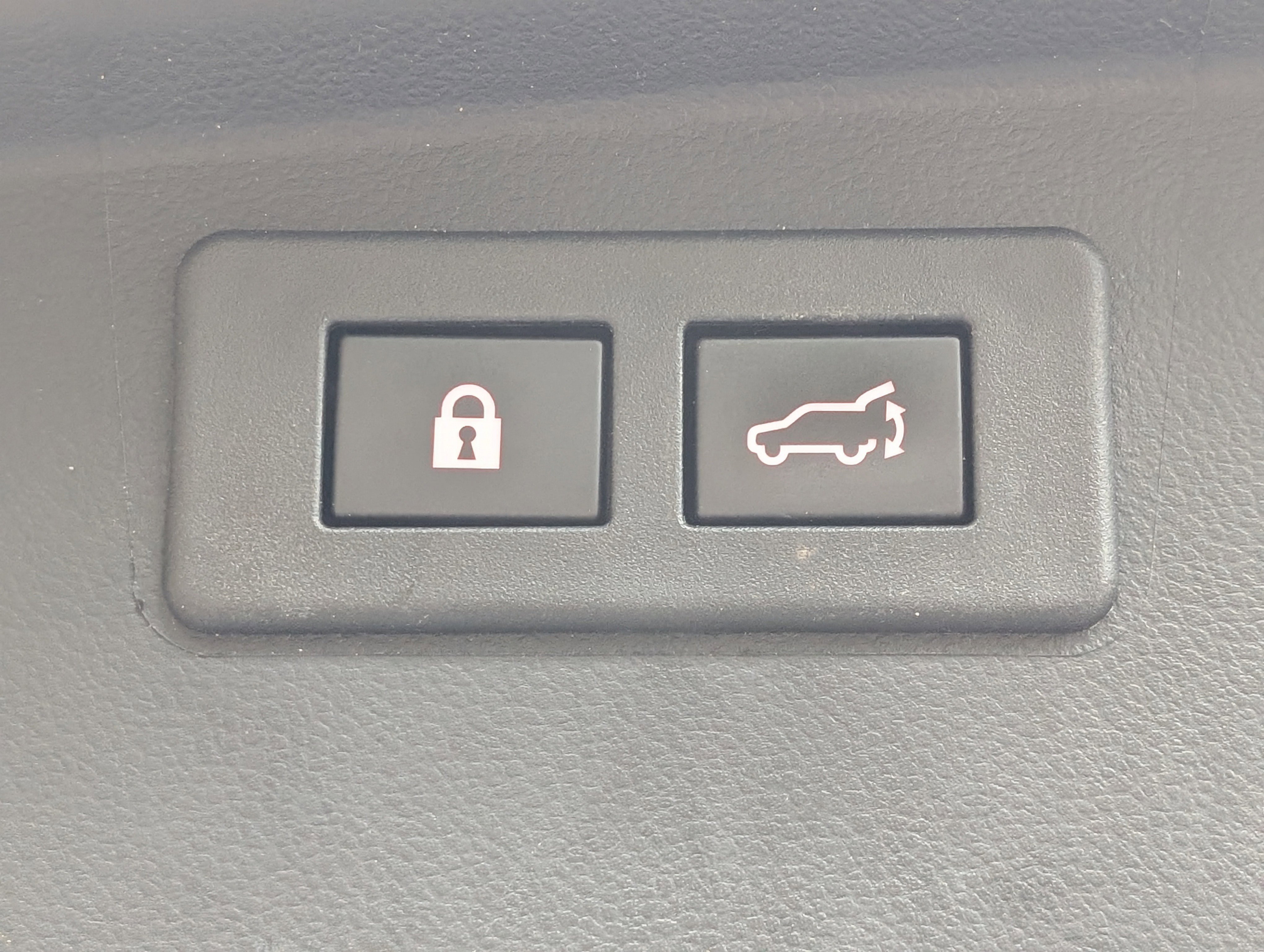 Used 2023 Subaru Outback Premium image 19