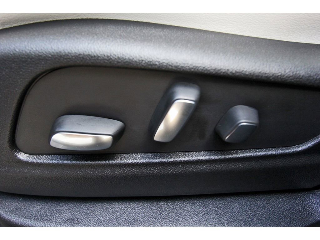 New 2025 Cadillac XT6 Sport w/ Technology Package image 24