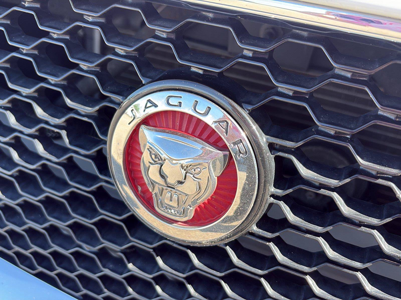 Used 2016 Jaguar XJ Supercharged RWD image 42