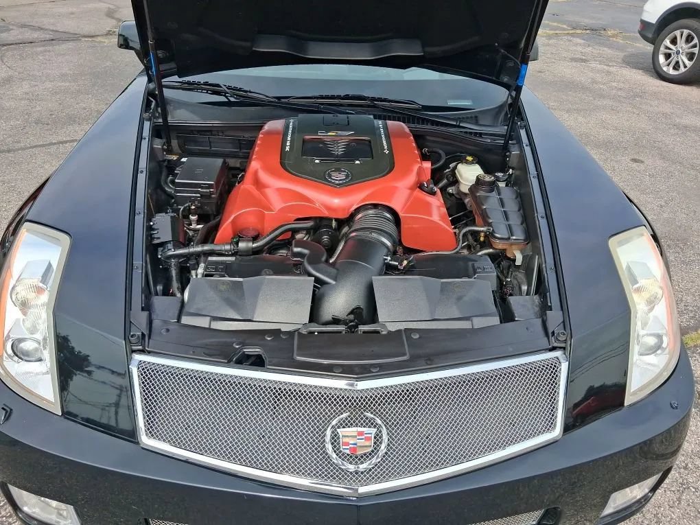 Used 2006 Cadillac XLR V RWD image 14