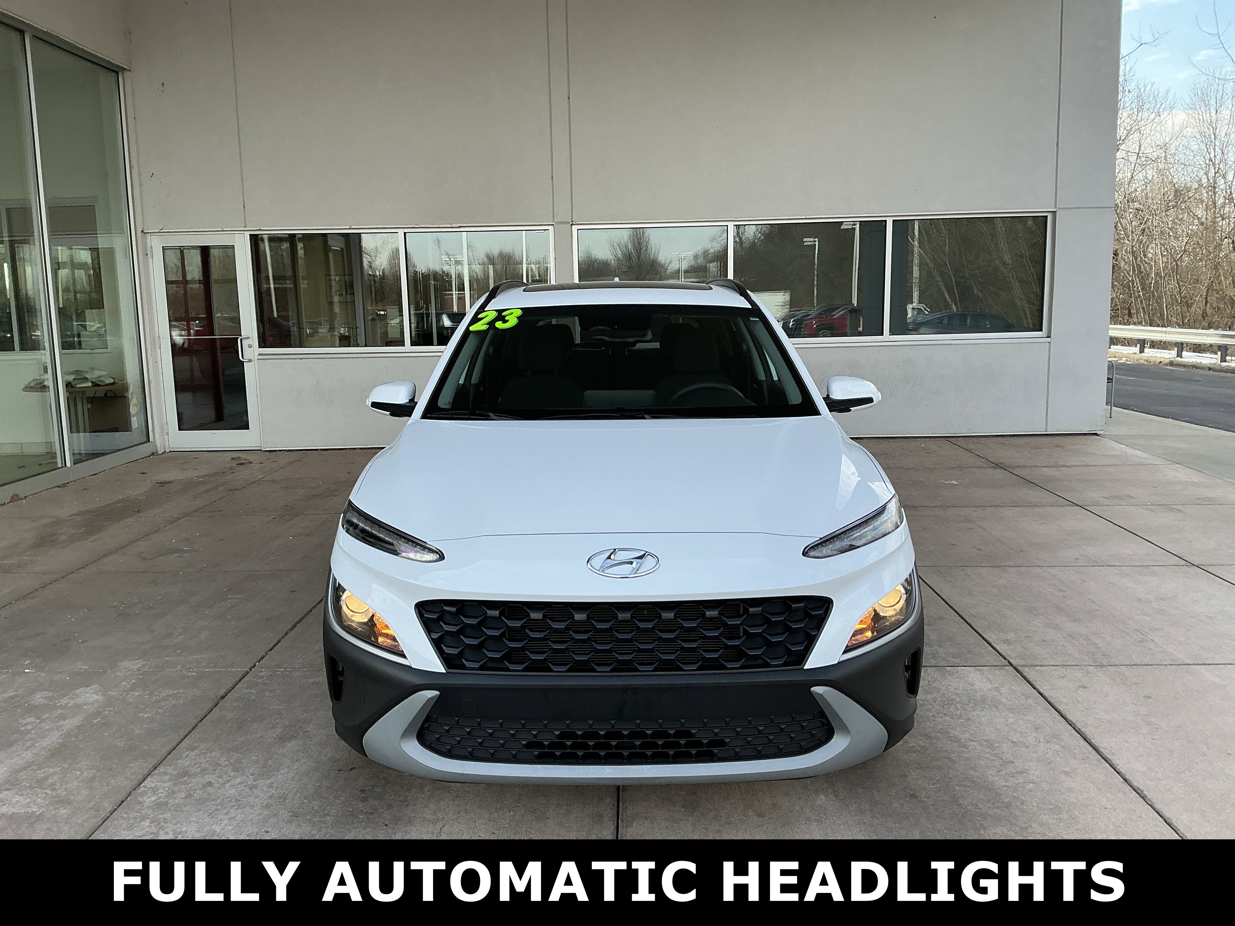 Used 2023 Hyundai Kona SEL w/ Convenience Package image 2