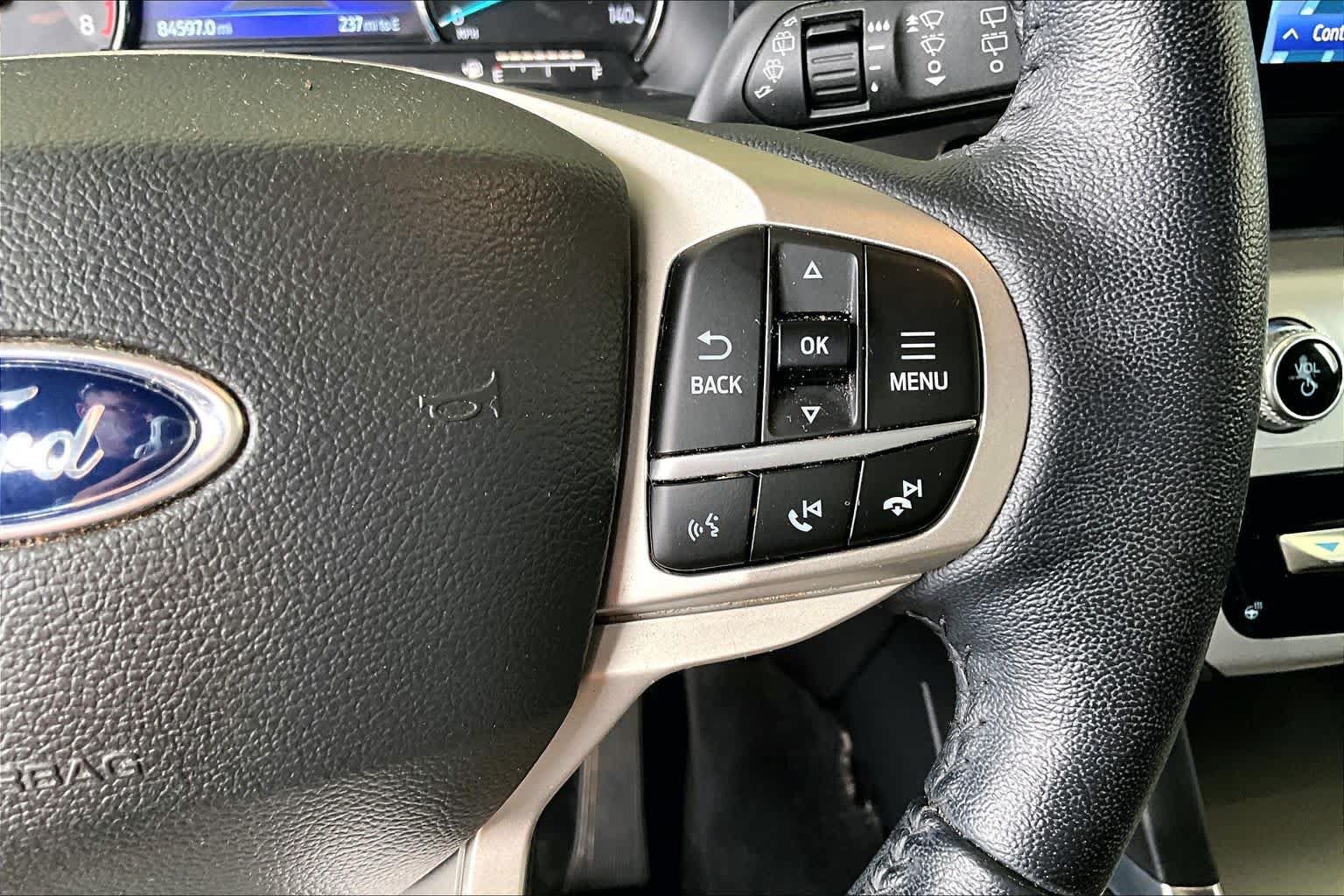 Used 2022 Ford Explorer XLT w/ Equipment Group 202A RWD image 25