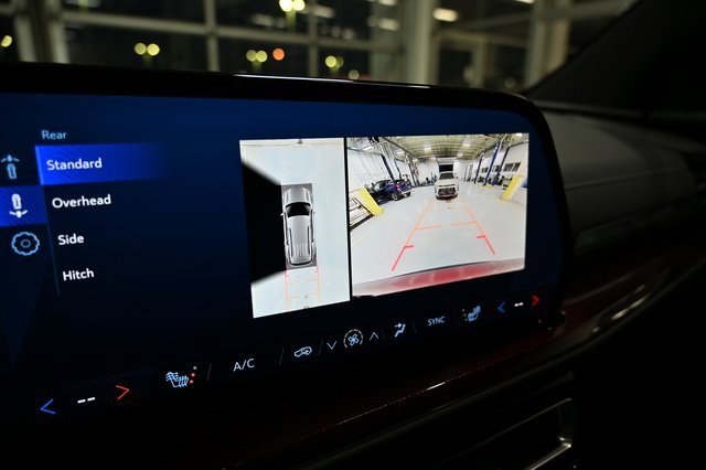 Used 2024 Chevrolet Traverse Z71 w/ LPO, Floor Liner Package image 17