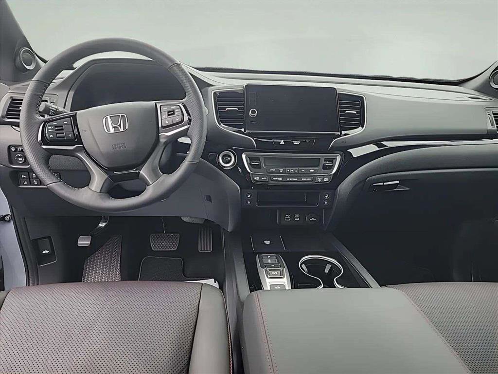 Used 2025 Honda Ridgeline Black Edition image 14