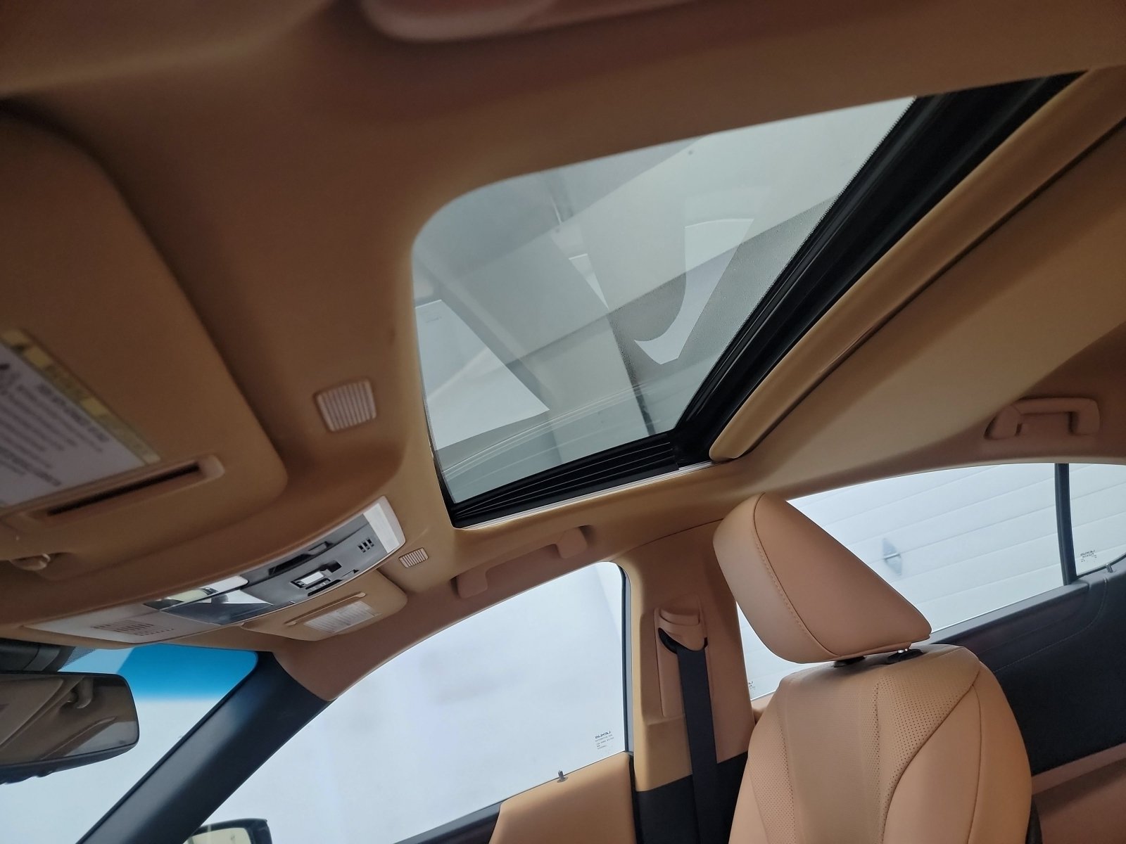 Used 2022 Lexus ES 300h w/ Accessory Package FWD image 24