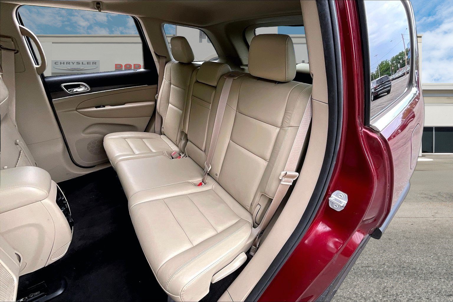 Used 2018 Jeep Grand Cherokee Limited AWD/4WD image 23