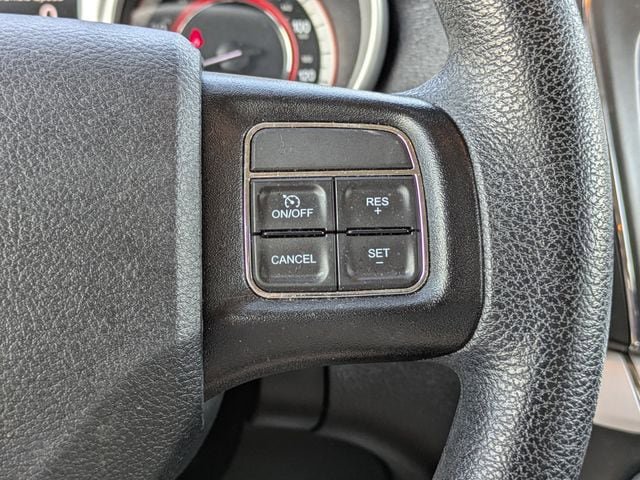 Used 2019 Dodge Journey SE FWD image 25