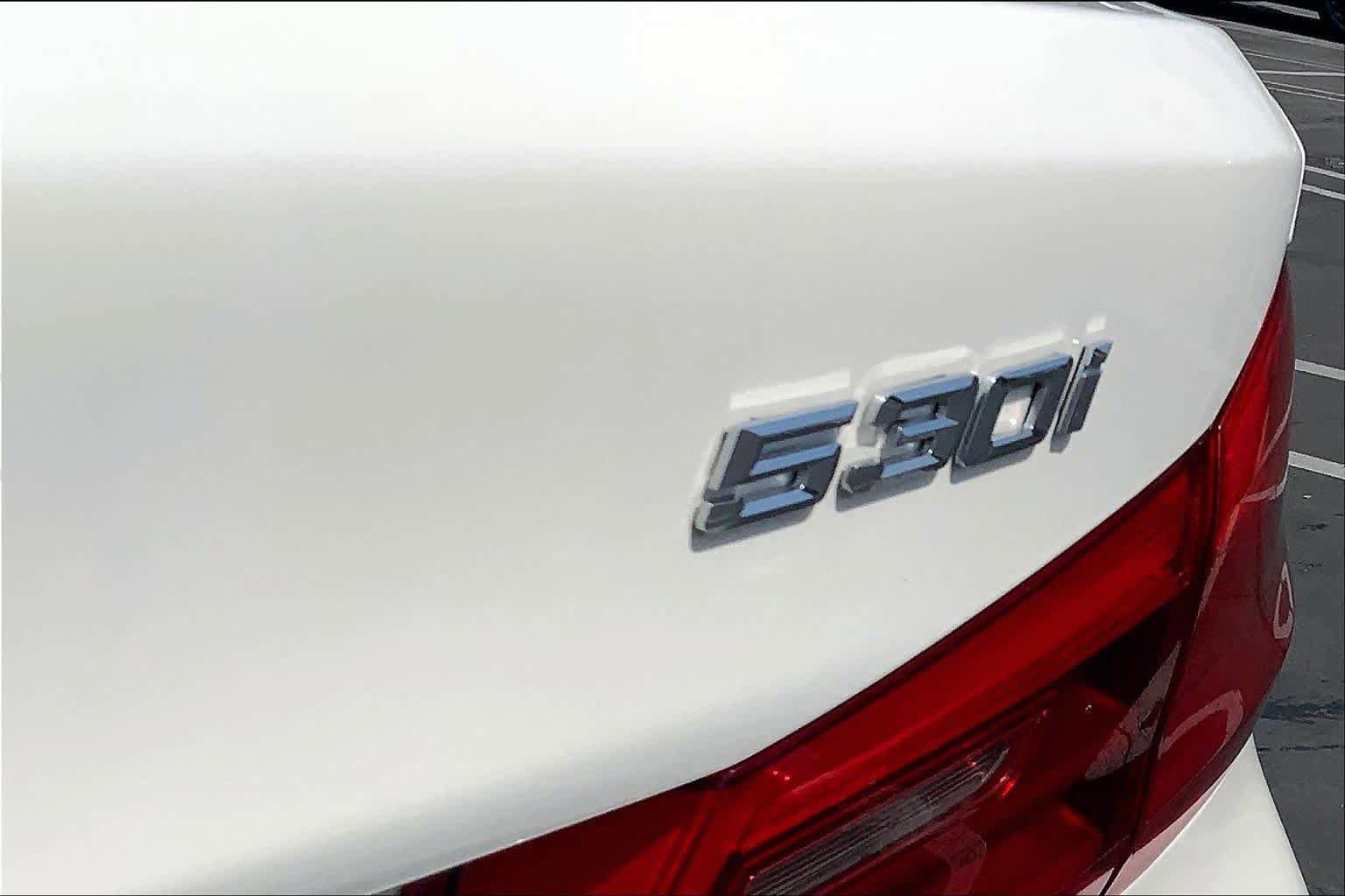 Used 2019 BMW 530i w/ Convenience Package RWD image 9