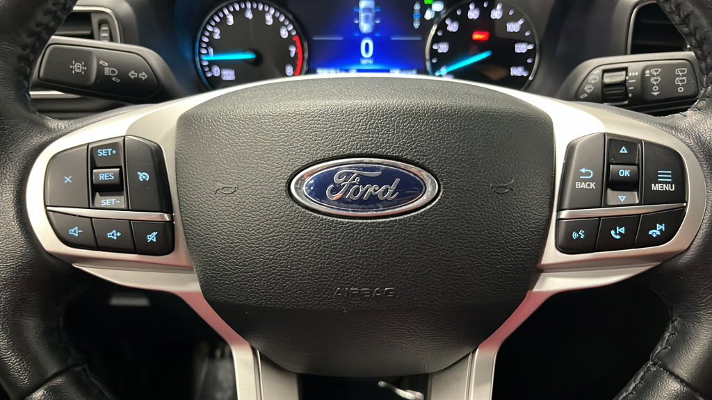 Used 2023 Ford Explorer XLT w/ Equipment Group 202A AWD/4WD image 14