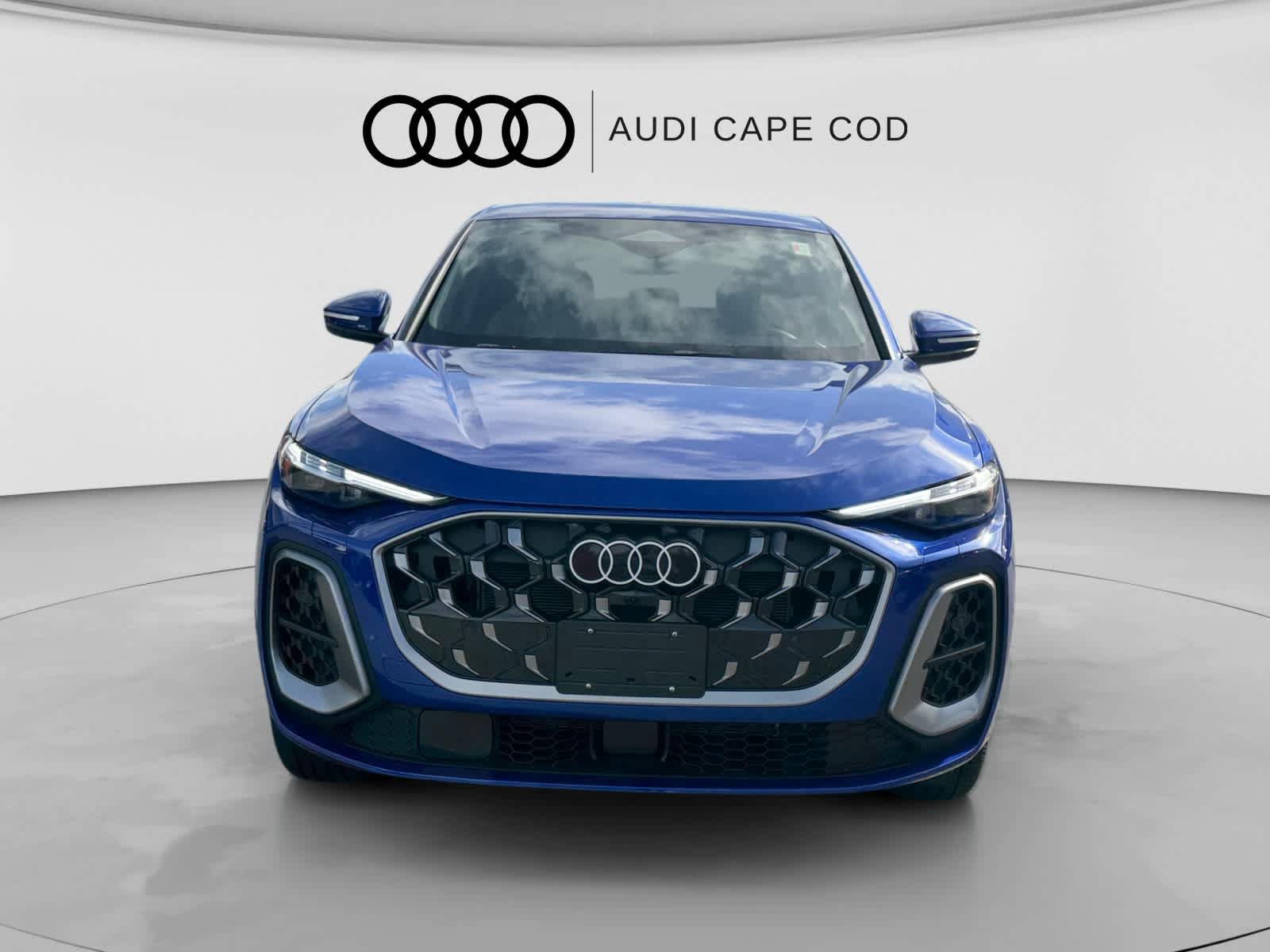 Used 2025 Audi Q5 Premium Plus AWD/4WD image 2