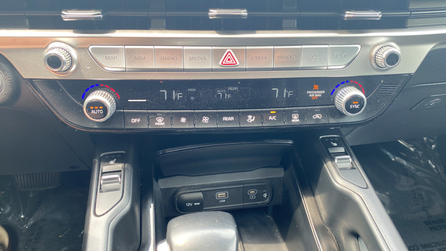 Used 2023 Kia Telluride S w/ S Sunroof Package AWD/4WD image 17