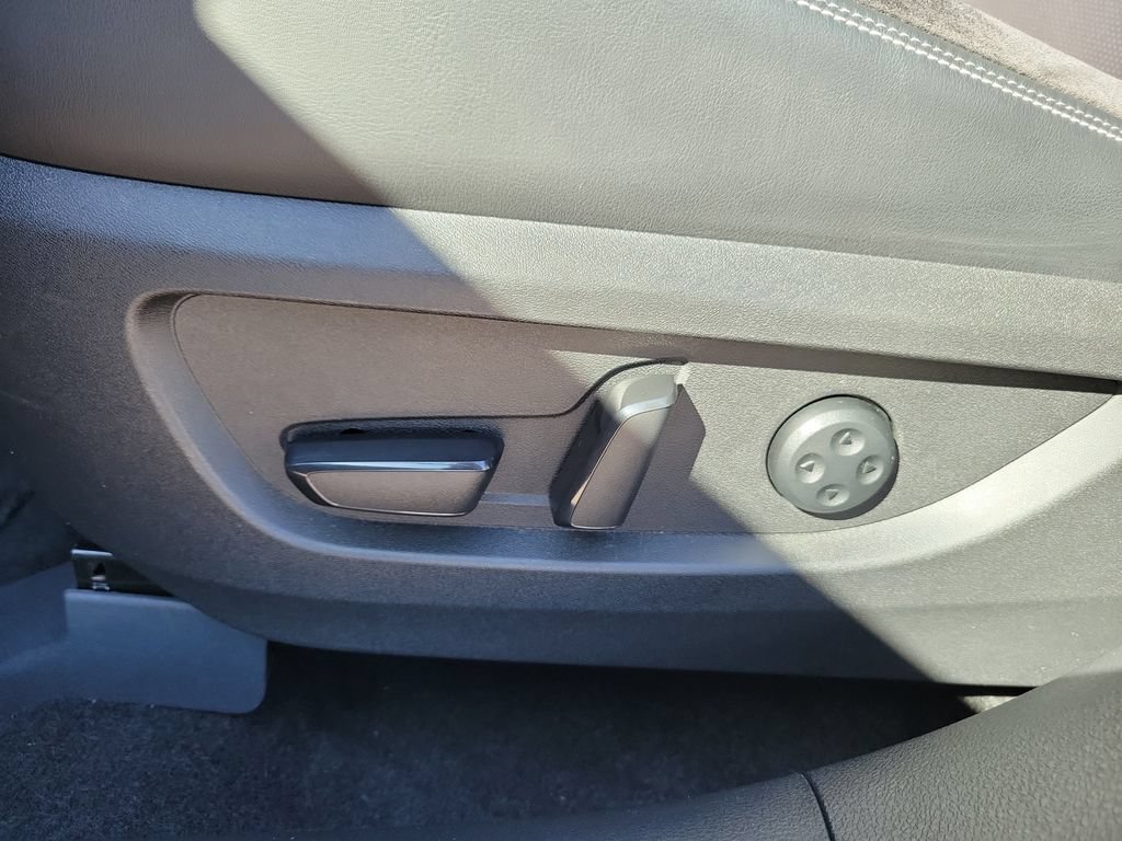 Used 2023 INFINITI QX50 Sport AWD/4WD image 25