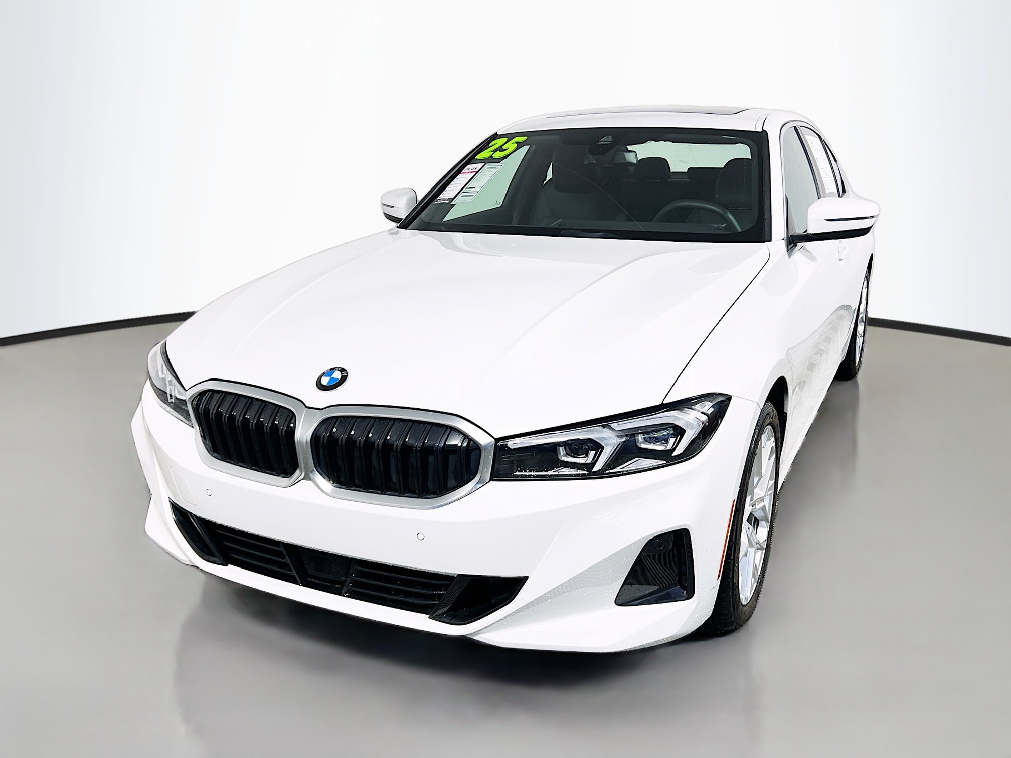 Used 2025 BMW 330i xDrive Sedan AWD/4WD image 10