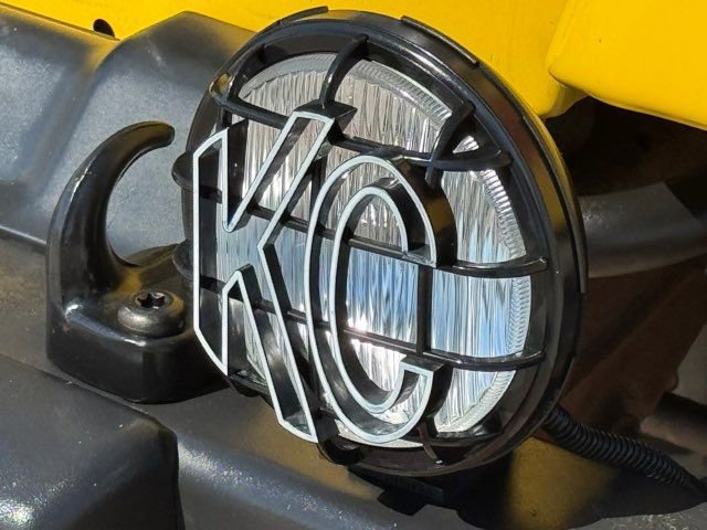 Used 2006 Jeep Wrangler Unlimited w/ Premium Audio Group image 11