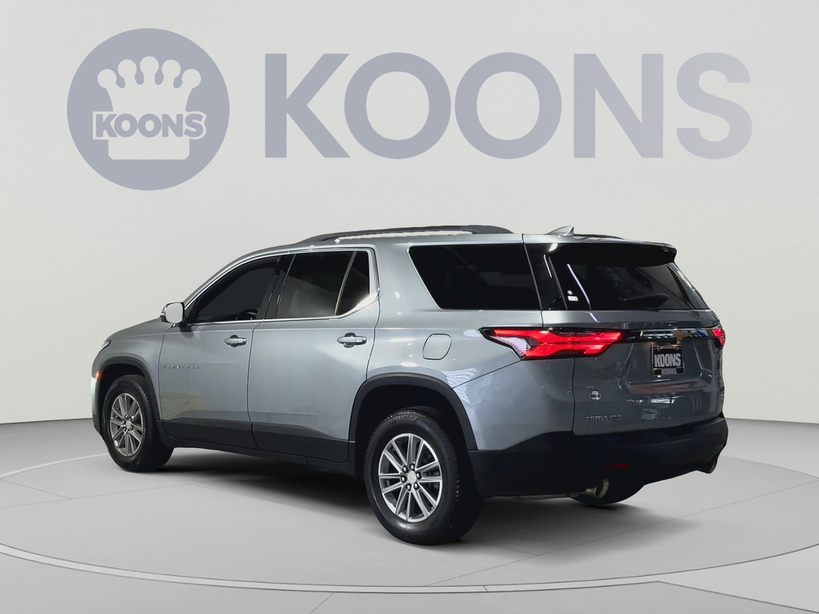 Used 2023 Chevrolet Traverse LT FWD image 8