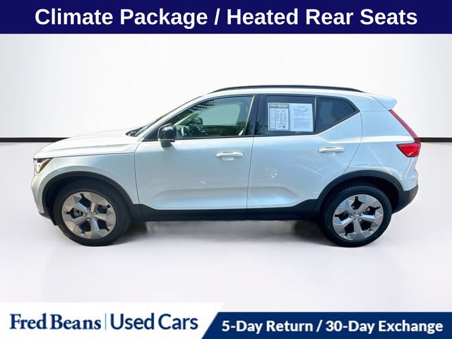 Used 2023 Volvo XC40 B5 Plus w/ Driver Assist Package AWD/4WD image 6