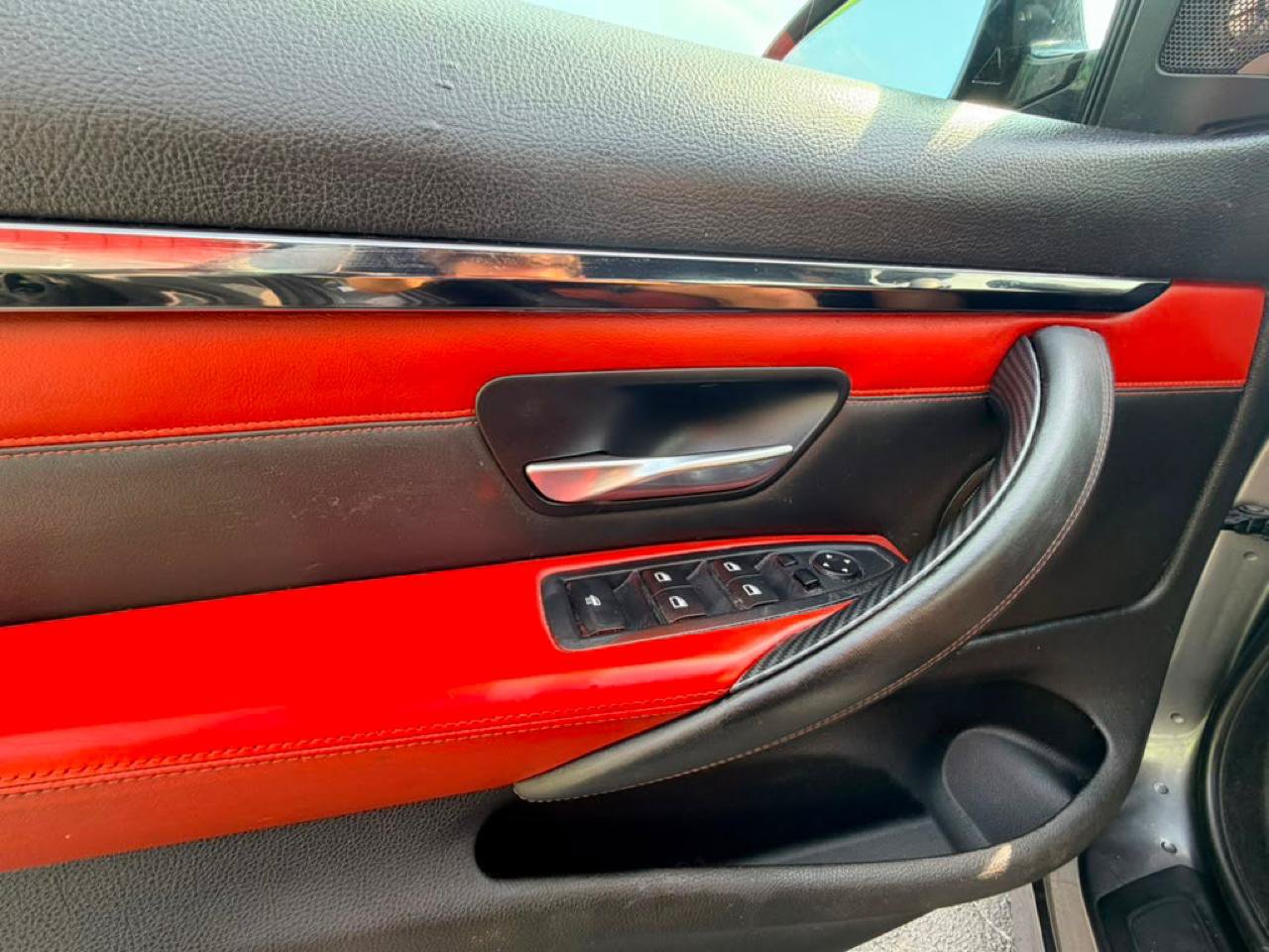 Used 2015 BMW M4 Convertible RWD image 43