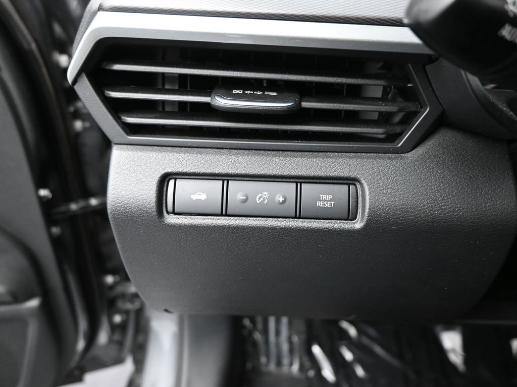 Used 2024 Nissan Altima 2.5 SR image 30