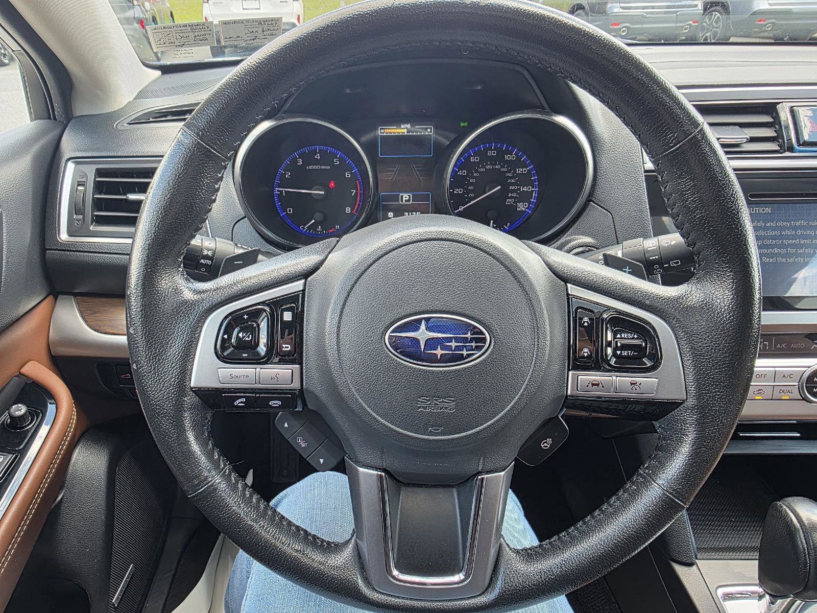 Used 2017 Subaru Outback 3.6R Touring AWD/4WD image 18