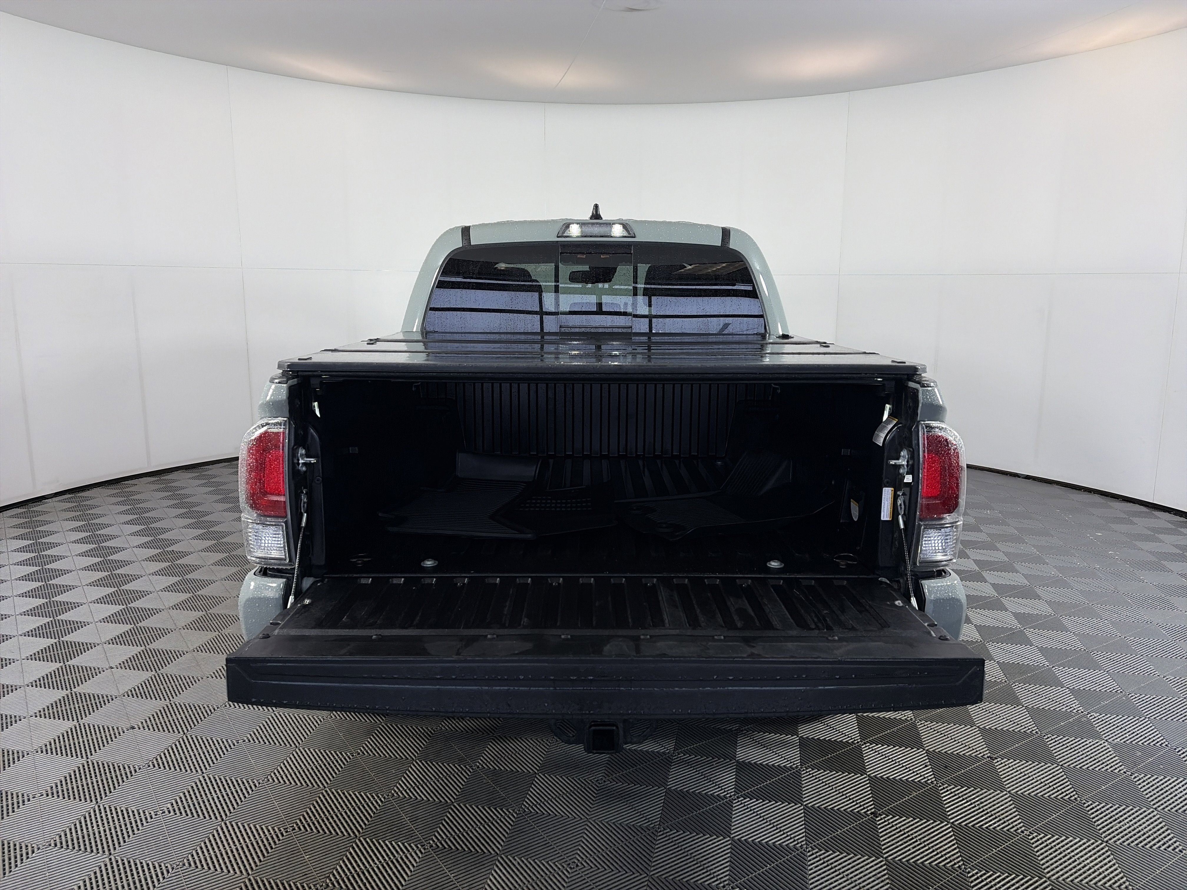 Used 2022 Toyota Tacoma TRD Sport image 14