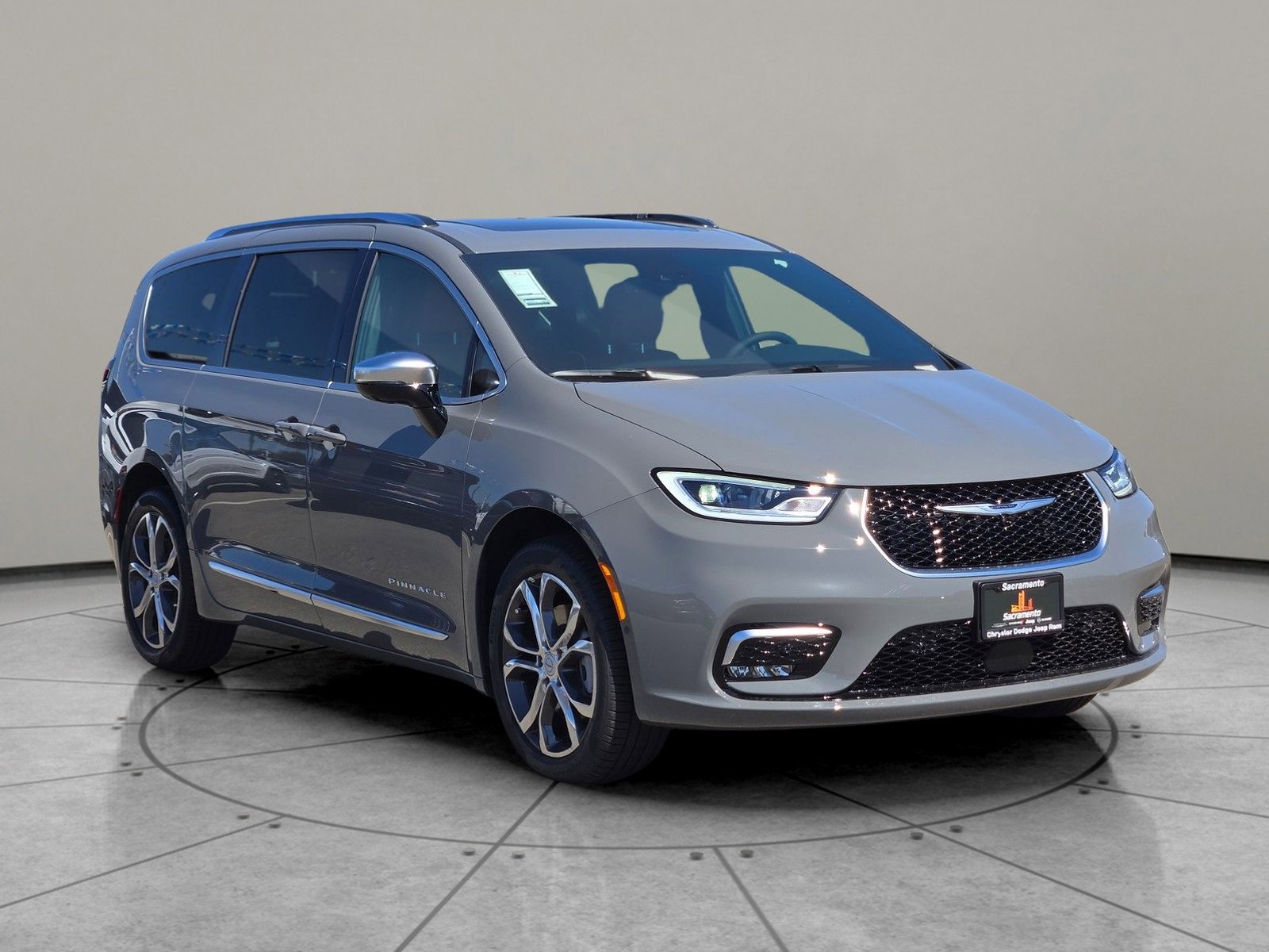 New 2025 Chrysler Pacifica Pinnacle w/ Trailer Tow Group