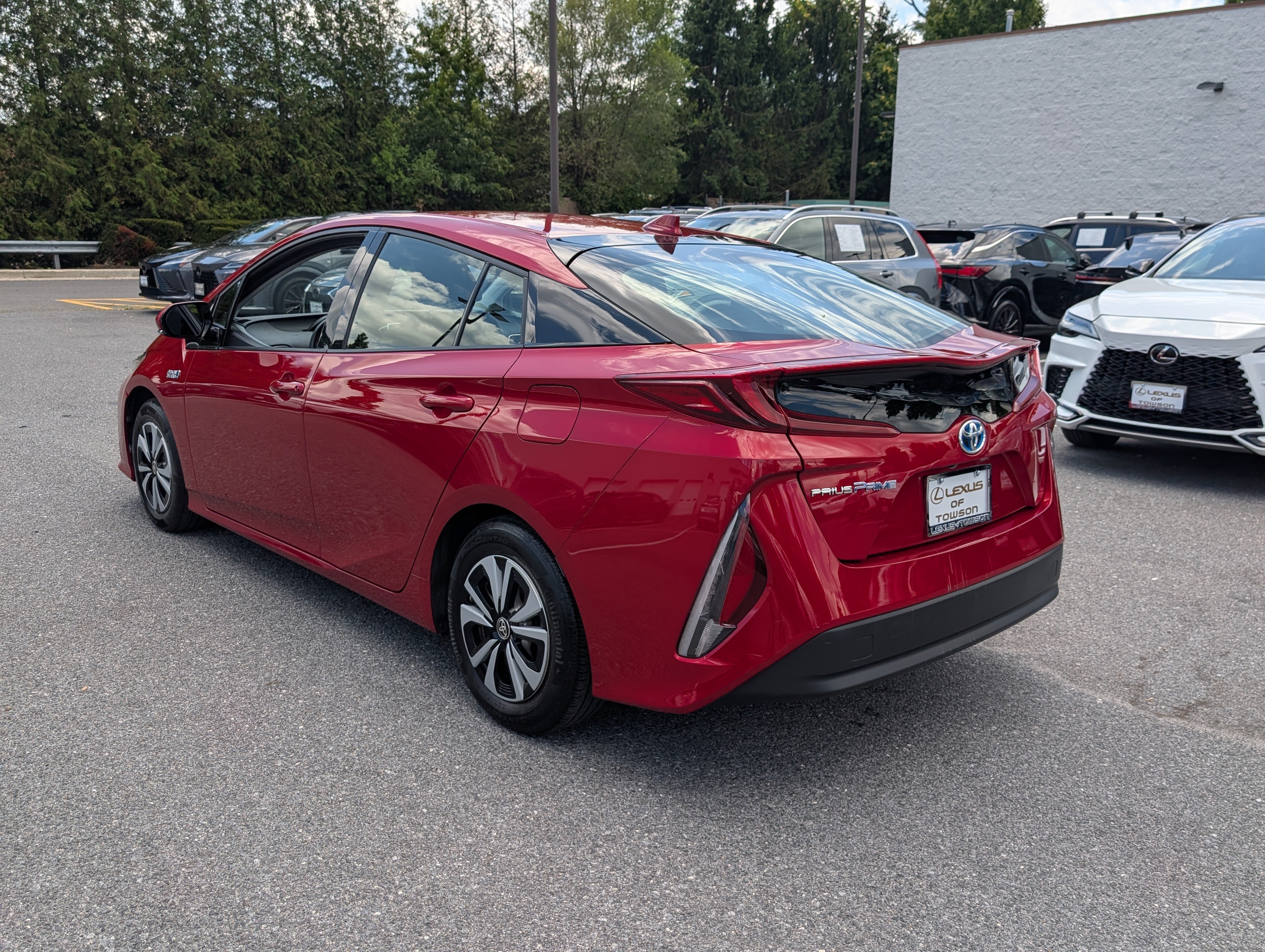 Used 2017 Toyota Prius Prime Premium w/ Carpet Mat Package FWD image 3