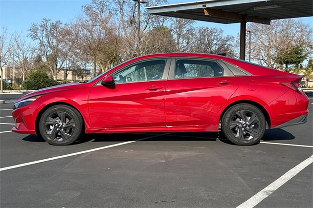 Used 2022 Hyundai Elantra SEL image 9